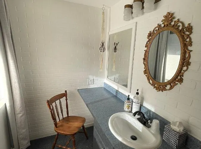 The Aztec & Creative Space 5*