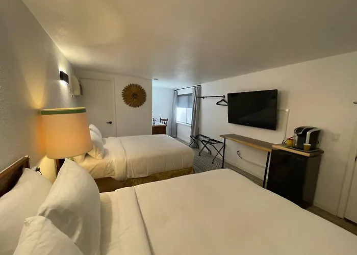 The Aztec & Creative Space 5*