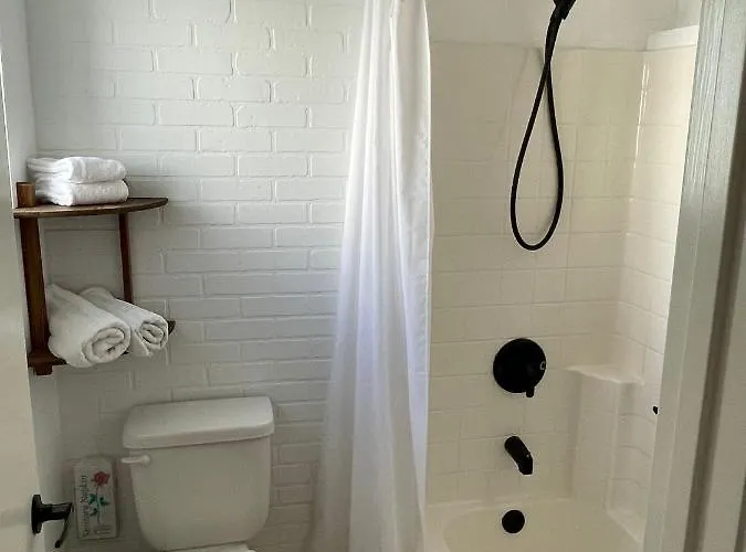 The Aztec & Creative Space Motel Seligman