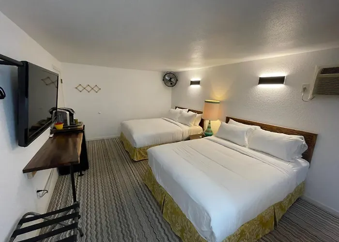 The Aztec & Creative Space Motel Seligman